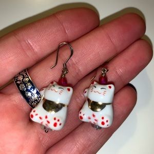 Good Fortune Asian Cat Earrings